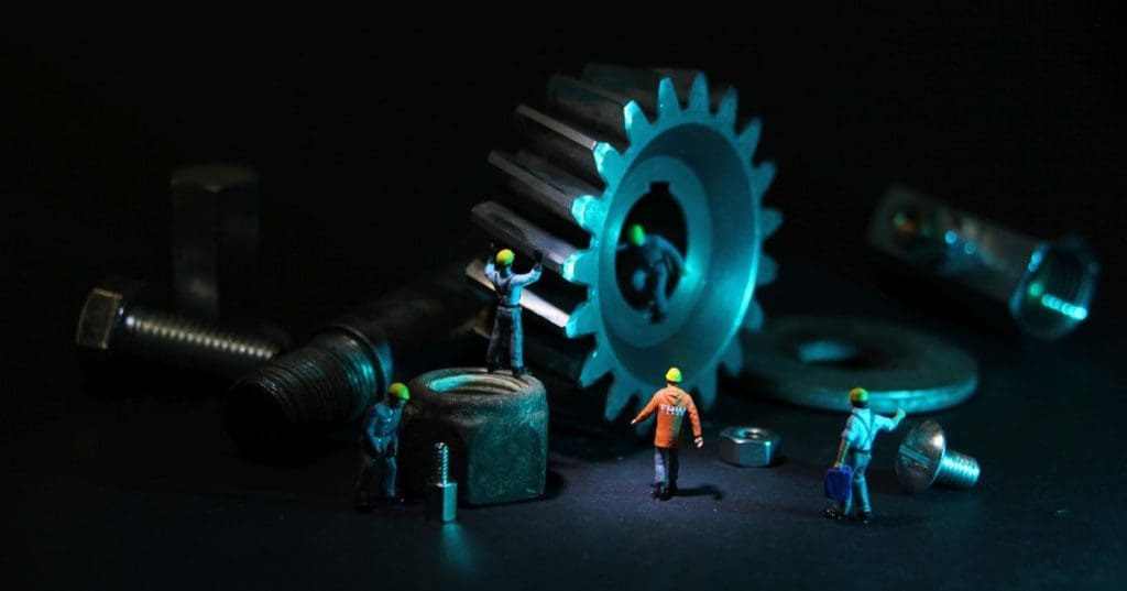 Eine Kettensäge warten ist keine Raketenwissenschaft.